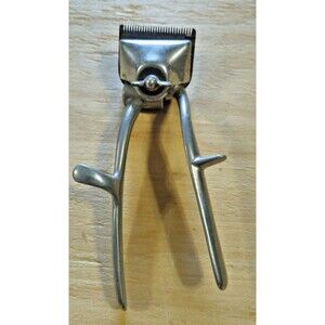 Vintage Oster Model 105 Hand Hair Clippers  Antique Barber Tool  Made in USA